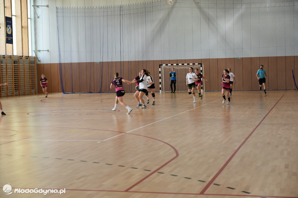 SPR AMW Gdynia - Pogoń Kusy Szczecin 32:27