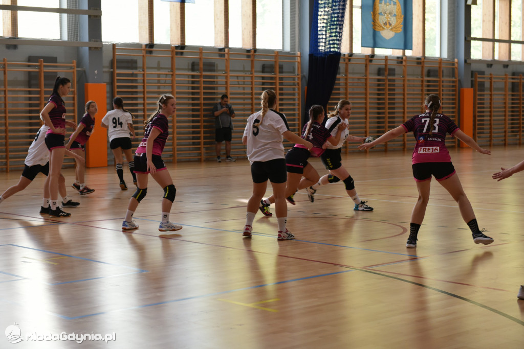 SPR AMW Gdynia - Pogoń Kusy Szczecin 32:27