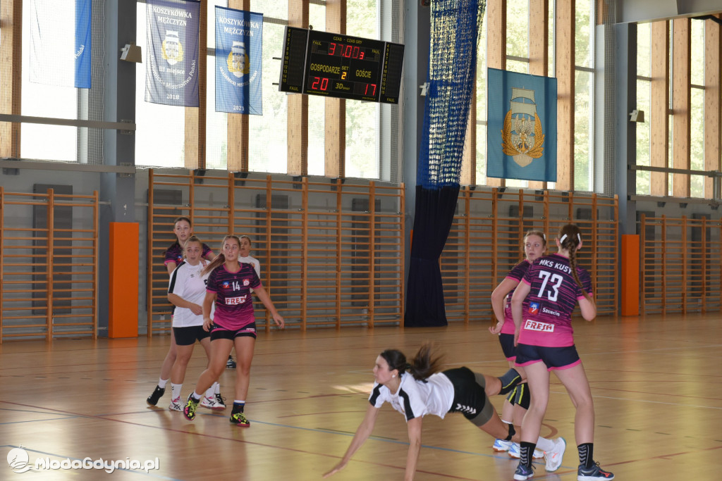 SPR AMW Gdynia - Pogoń Kusy Szczecin 32:27