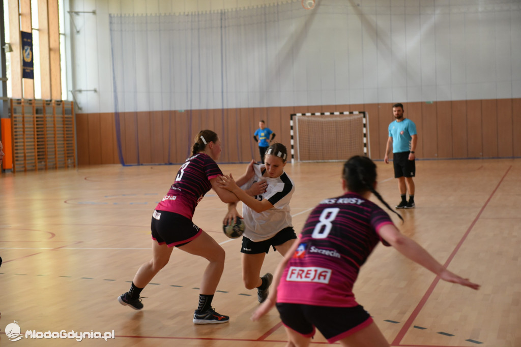 SPR AMW Gdynia - Pogoń Kusy Szczecin 32:27