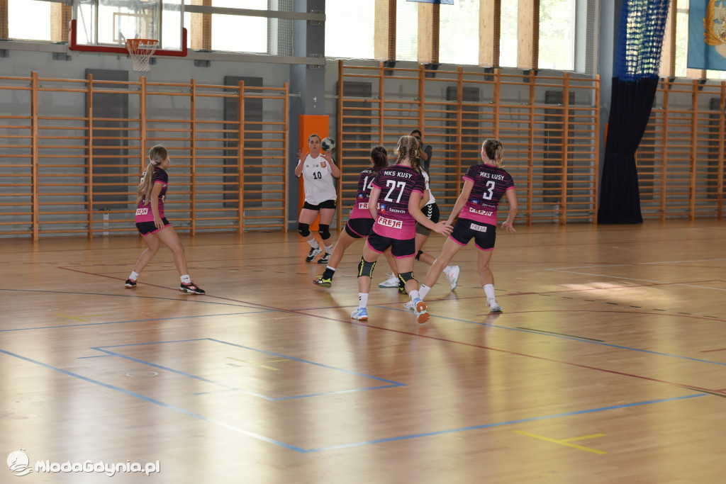 SPR AMW Gdynia - Pogoń Kusy Szczecin 32:27