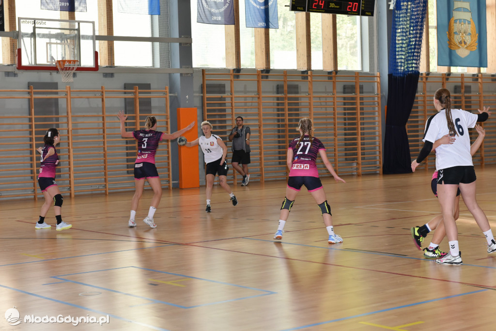SPR AMW Gdynia - Pogoń Kusy Szczecin 32:27