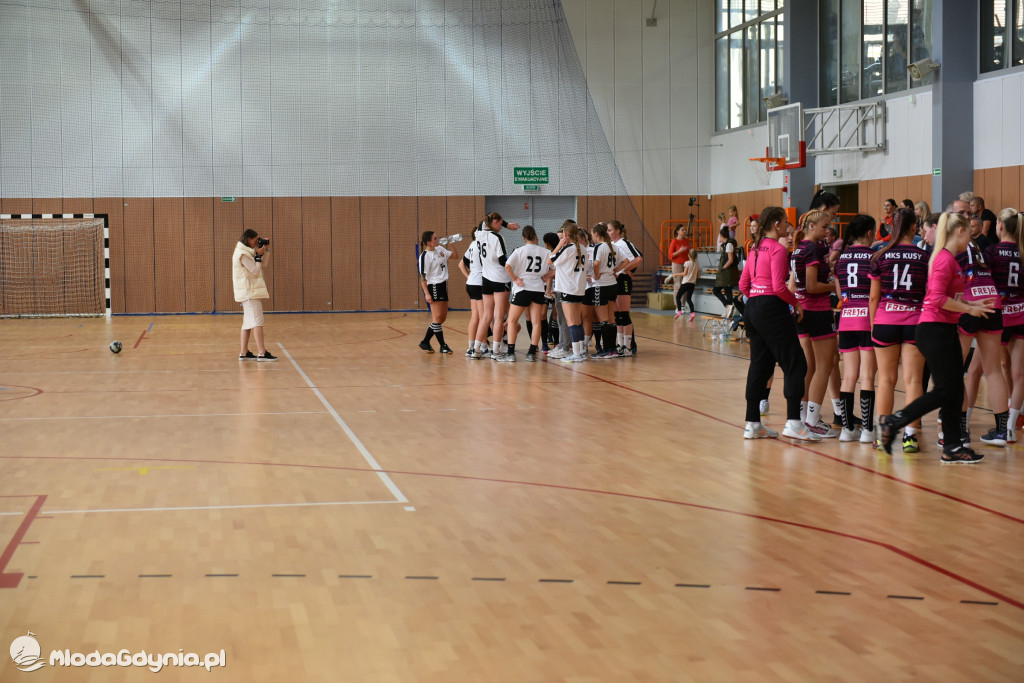 SPR AMW Gdynia - Pogoń Kusy Szczecin 32:27