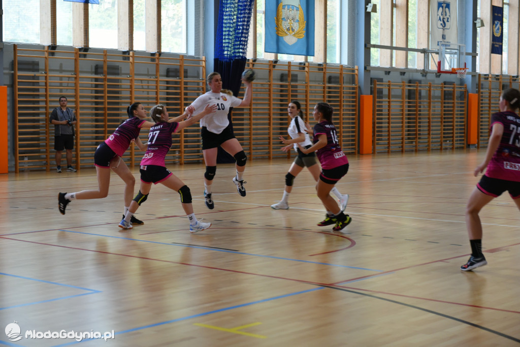SPR AMW Gdynia - Pogoń Kusy Szczecin 32:27
