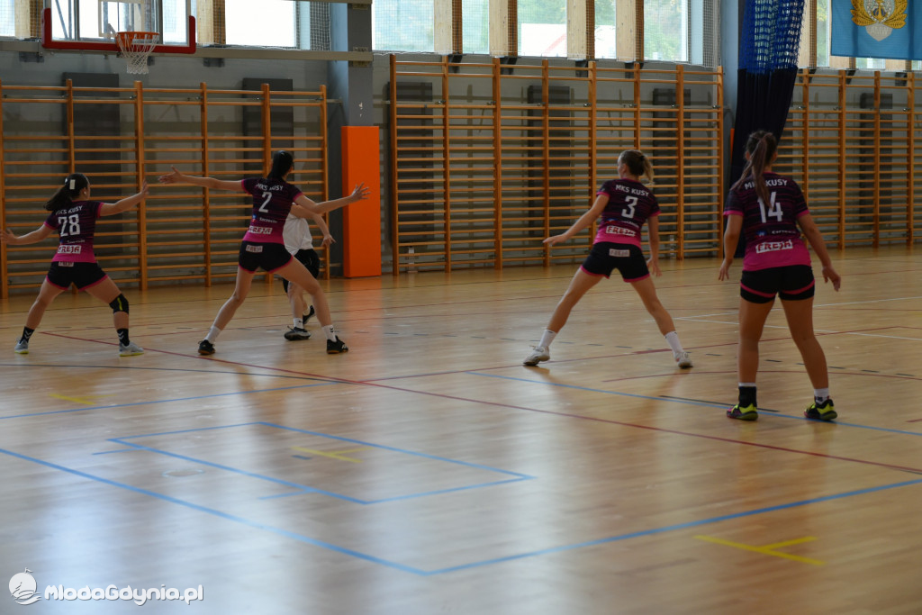 SPR AMW Gdynia - Pogoń Kusy Szczecin 32:27