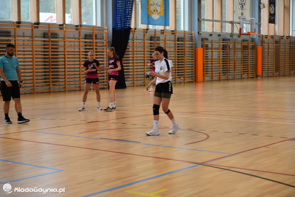 SPR AMW Gdynia - Pogoń Kusy Szczecin 32:27