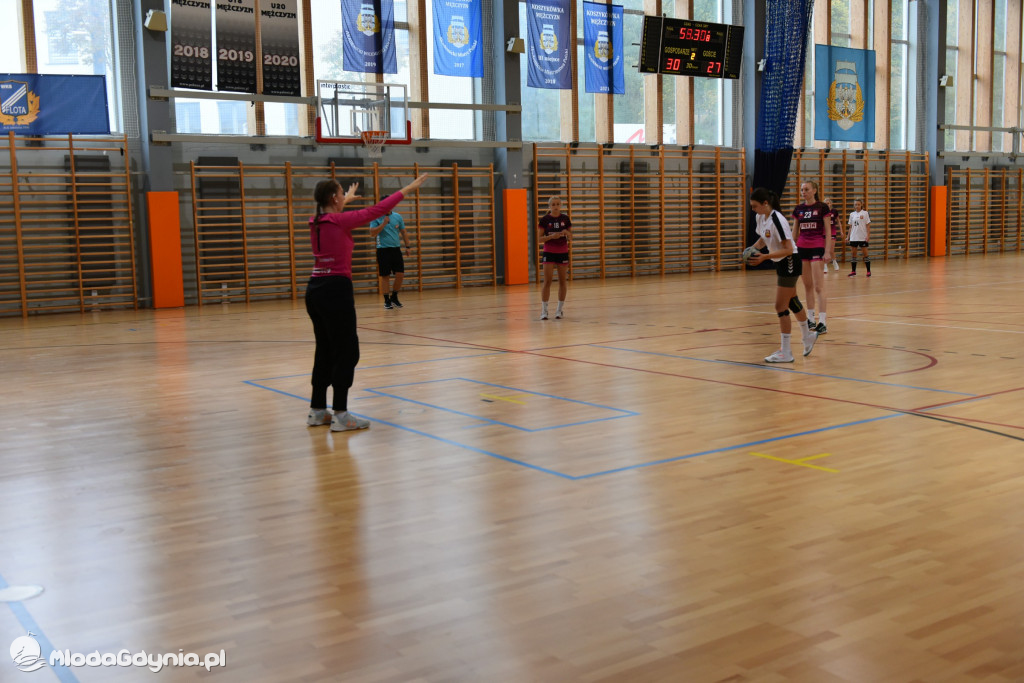 SPR AMW Gdynia - Pogoń Kusy Szczecin 32:27