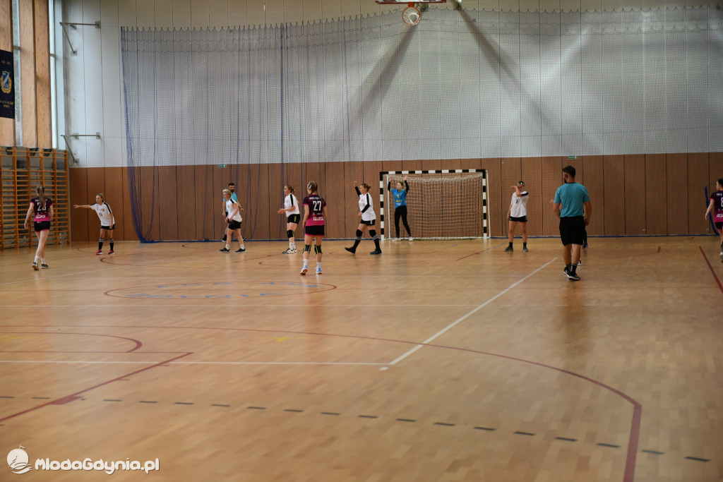 SPR AMW Gdynia - Pogoń Kusy Szczecin 32:27
