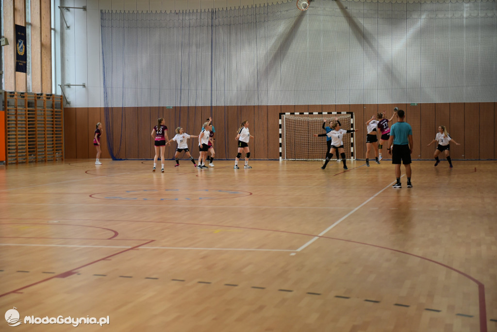 SPR AMW Gdynia - Pogoń Kusy Szczecin 32:27