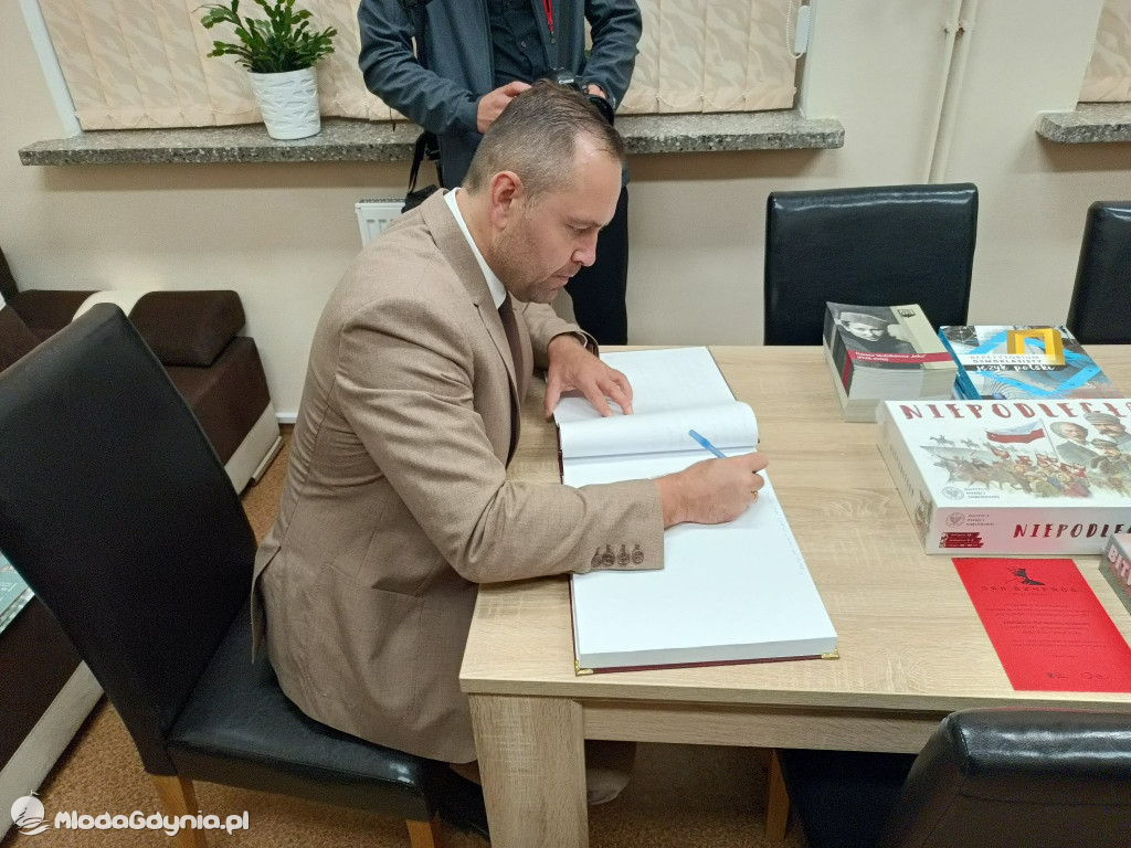 Gra szyfrów i Karol Nawrocki, prezes IPN w Czarnem 23.09.2022