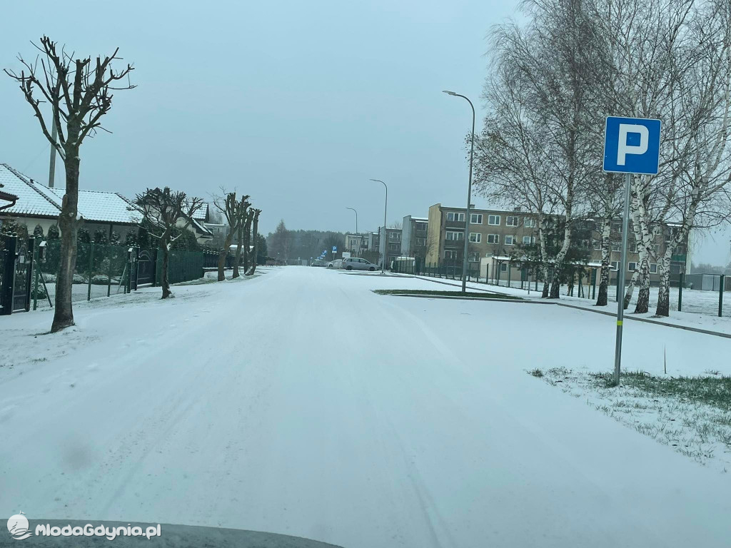 Czarne - zima jak zwykle zaskoczyła drogowców!