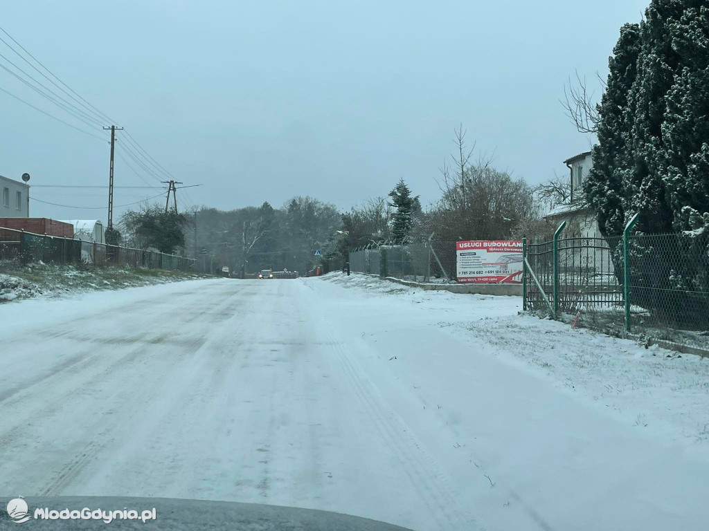 Czarne - zima jak zwykle zaskoczyła drogowców!