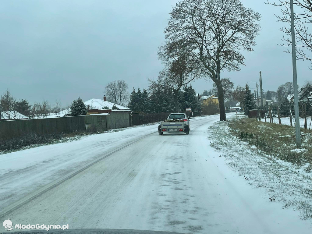Czarne - zima jak zwykle zaskoczyła drogowców!