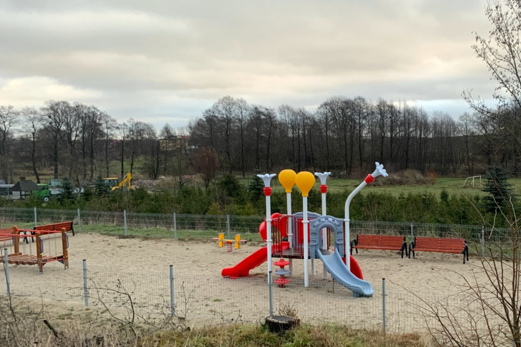 Rębiechowo - plac zabaw