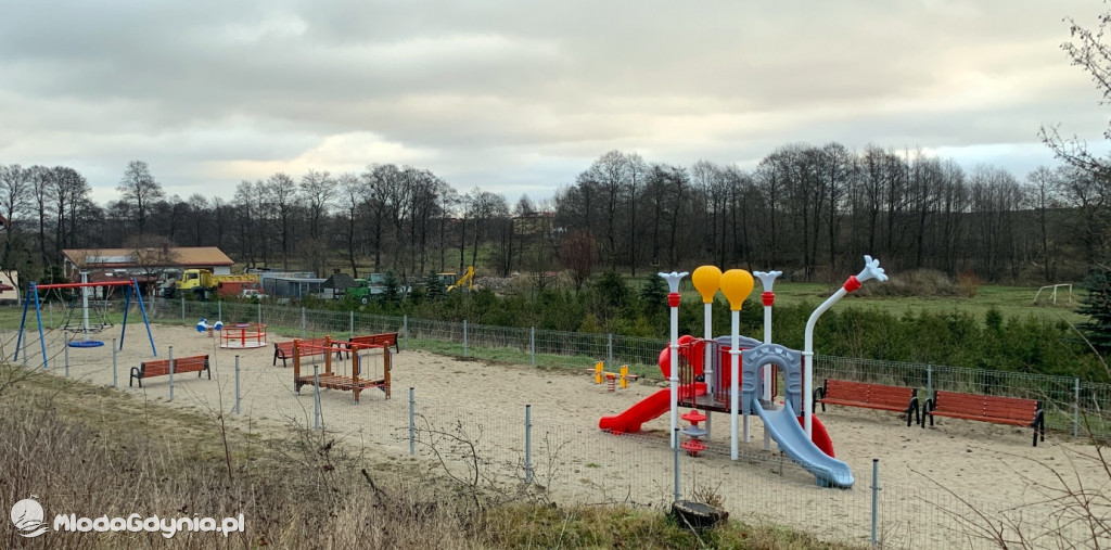 Rębiechowo - plac zabaw