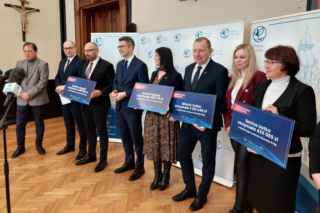 Rządowy Fundusz Rozwoju Dróg - konferencja prasowa Piotra Müllera w Lęborku i Słupsku