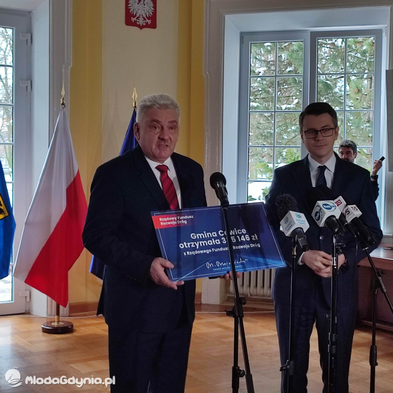 Rządowy Fundusz Rozwoju Dróg - konferencja prasowa Piotra Müllera w Lęborku i Słupsku