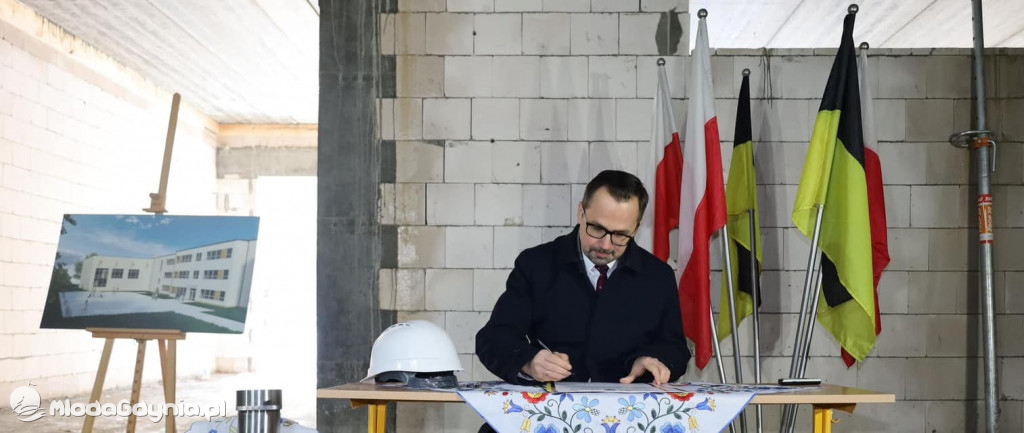 Banino - szkoła podstawowa w budowie 06.02.2023