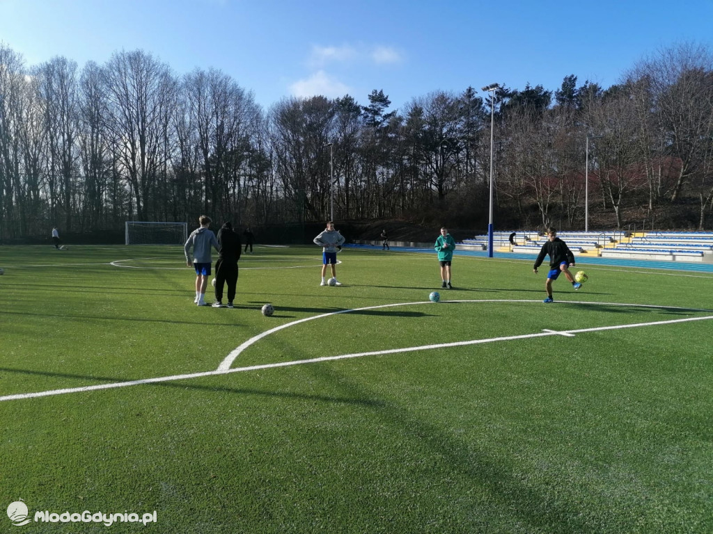 SP 44 - Klasa sportowa 8 c korzysta z długo wyczekiwanego obiektu sportowego
