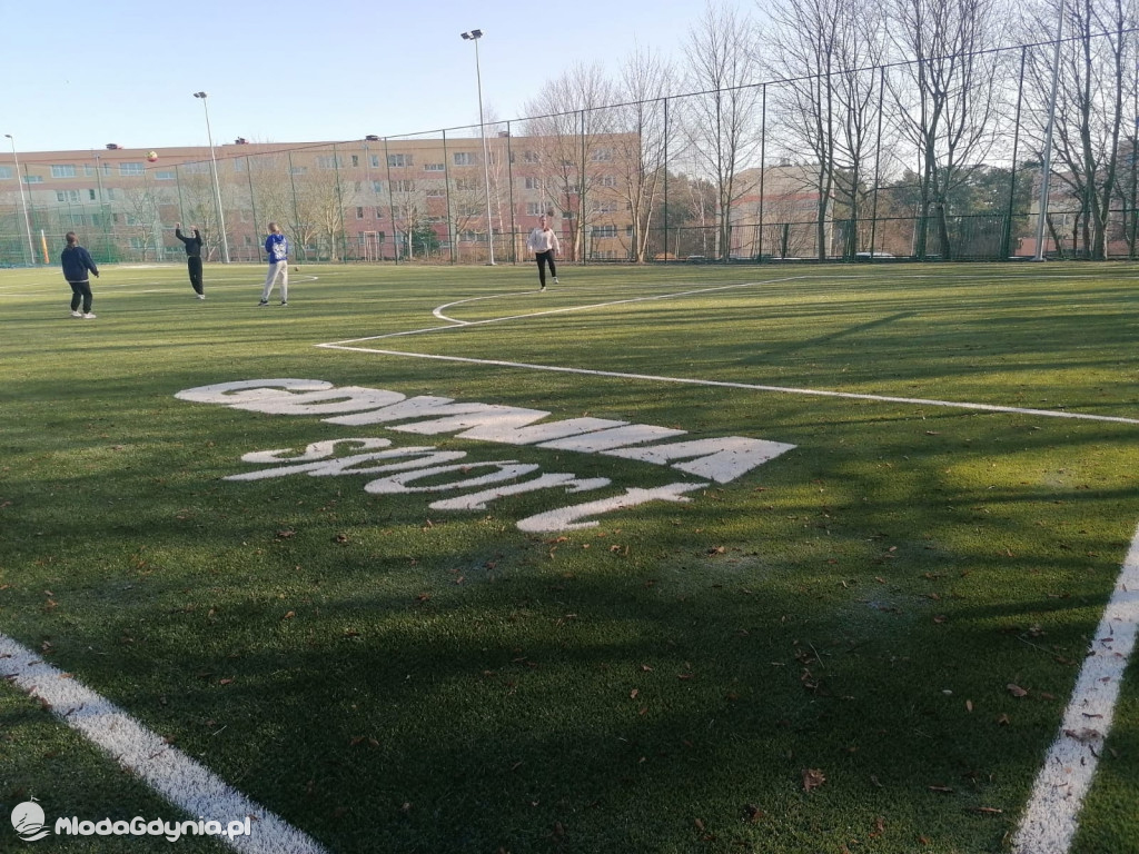 SP 44 - Klasa sportowa 8 c korzysta z długo wyczekiwanego obiektu sportowego