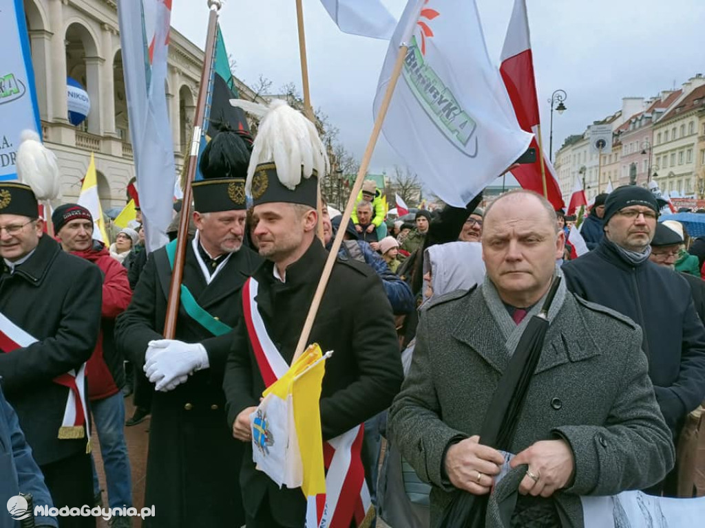 Marsz Papieski - 2 kwietnia 2023 Warszawa - Klub Gazety Polskiej Czarne