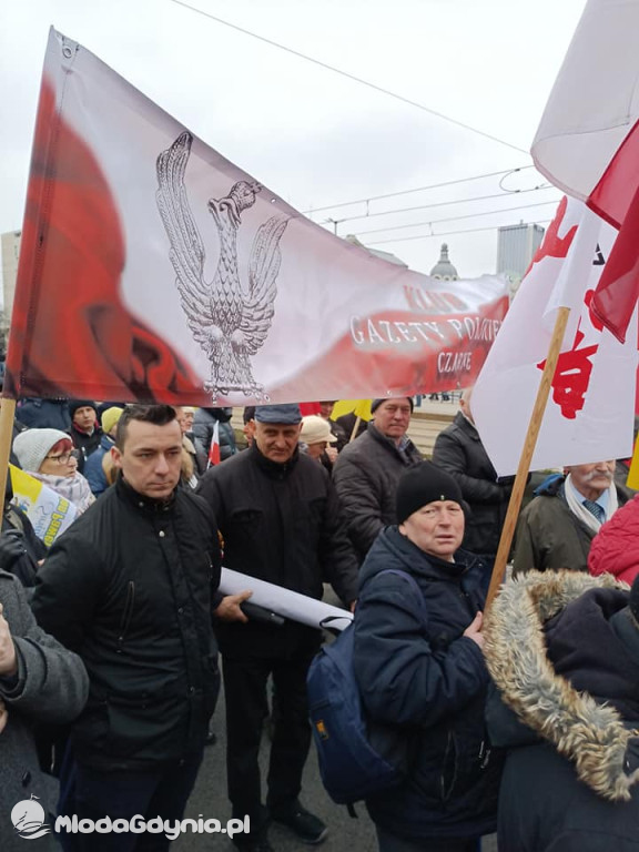 Marsz Papieski - 2 kwietnia 2023 Warszawa - Klub Gazety Polskiej Czarne