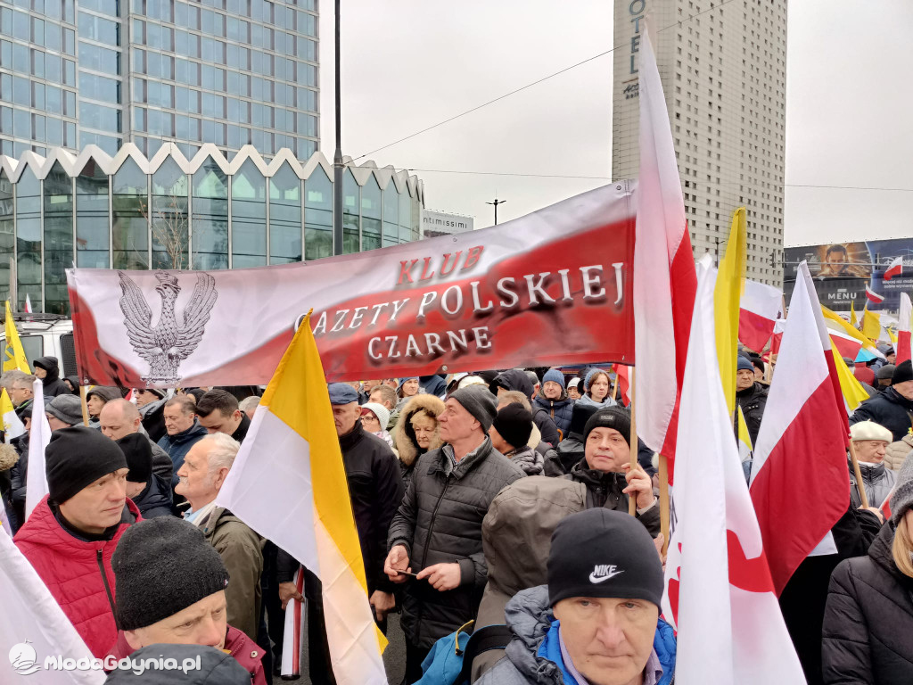 Marsz Papieski - 2 kwietnia 2023 Warszawa - Klub Gazety Polskiej Czarne