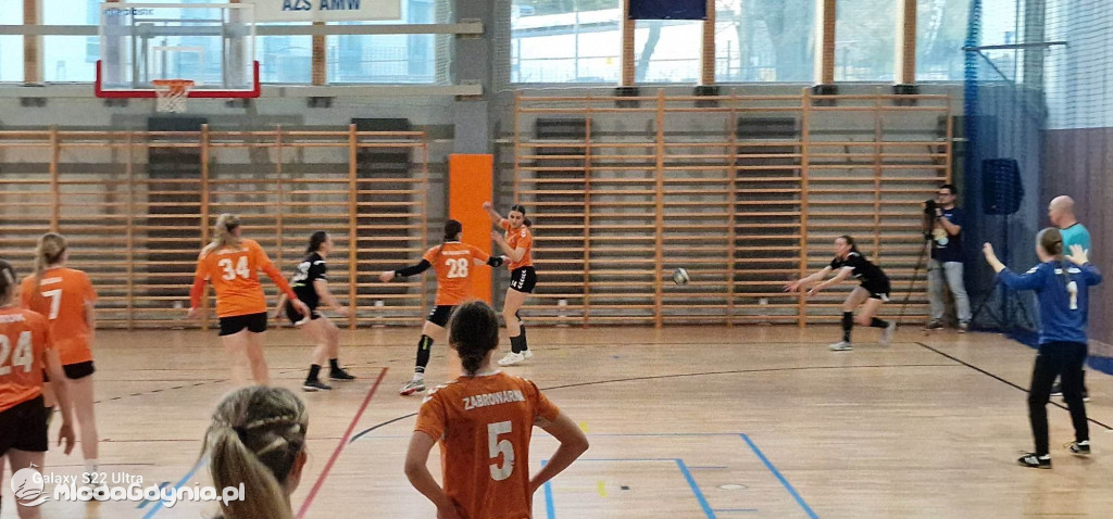 SPR AMW Gdynia - UKS Morski Sianów 28:33