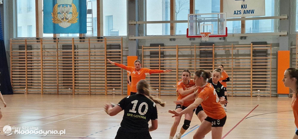 SPR AMW Gdynia - UKS Morski Sianów 28:33