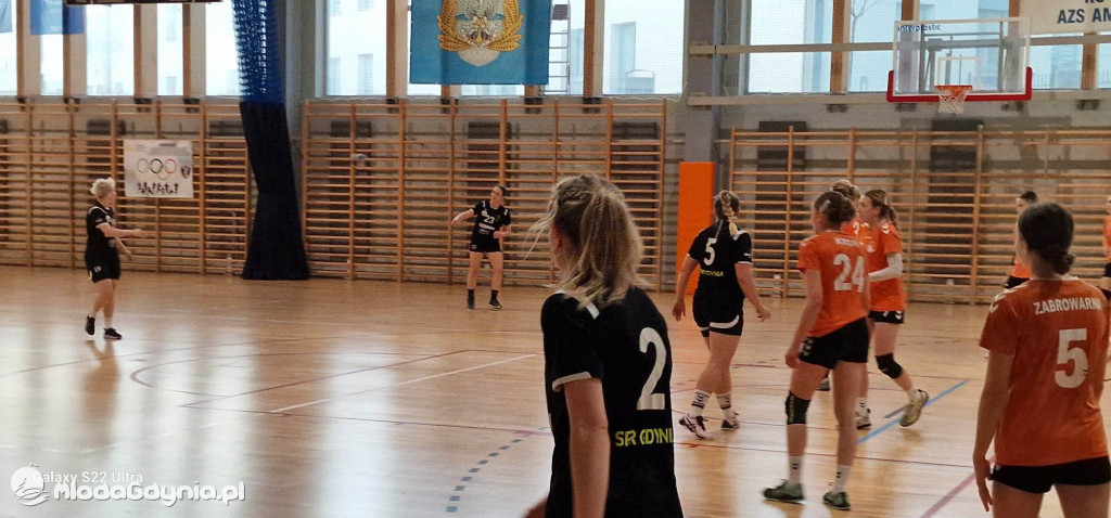 SPR AMW Gdynia - UKS Morski Sianów 28:33