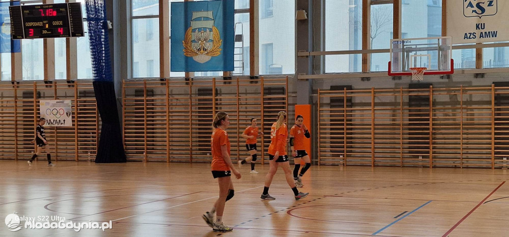 SPR AMW Gdynia - UKS Morski Sianów 28:33