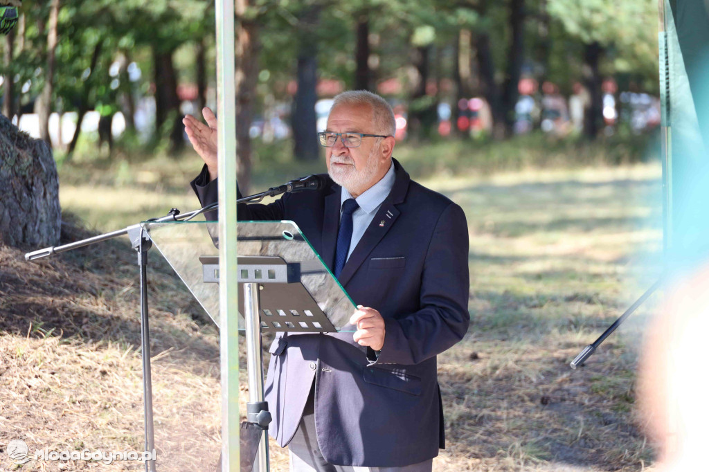 Czarne - Odsłonięcie tablicy pamiątkowej upamiętniającej osoby represjonowane w stanie wojennym
