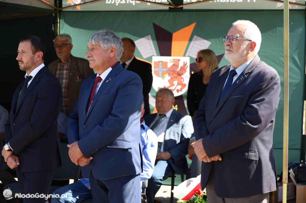 Czarne - Odsłonięcie tablicy pamiątkowej upamiętniającej osoby represjonowane w stanie wojennym
