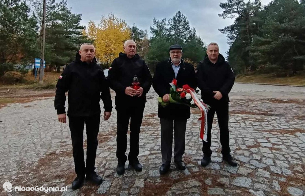 Uczcili pamięć o internowaniu w 1982 roku do obozu w Czarnem