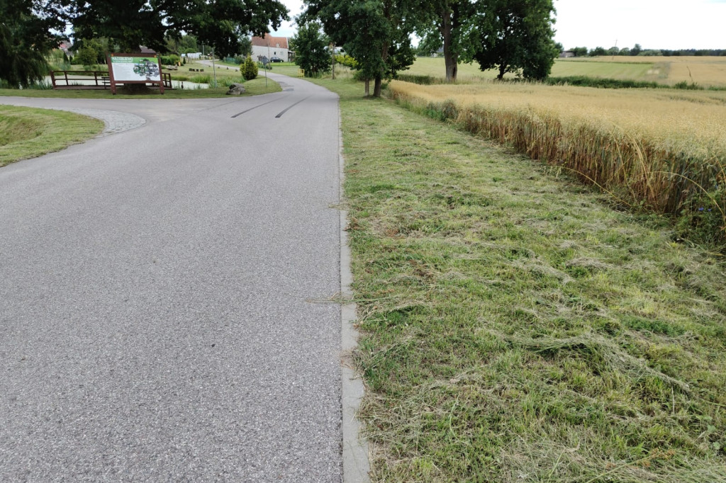 Naprawa dróg w Nadziejewie po interwenci radnego Jerzego Terechowa