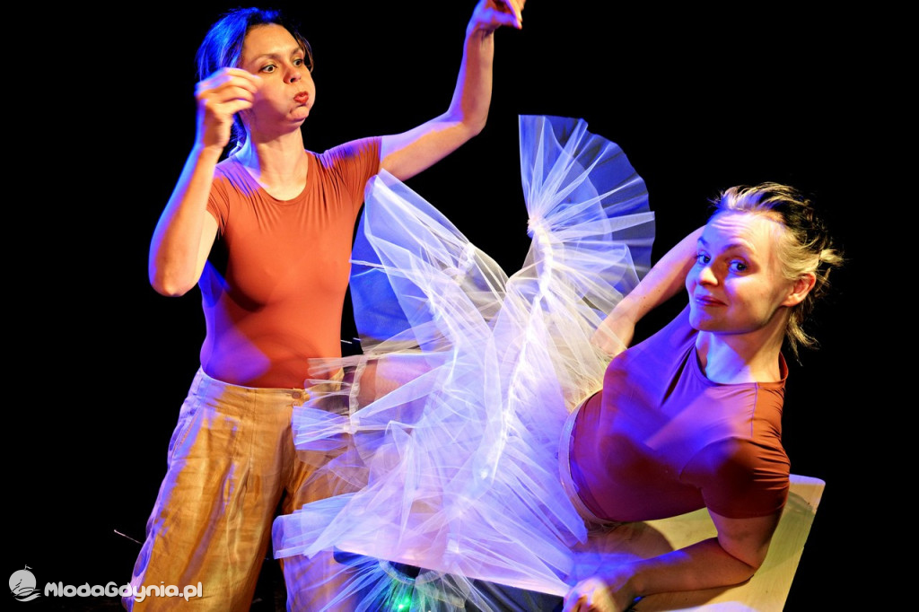 Złotopióra - Teatr Gdynia Główna