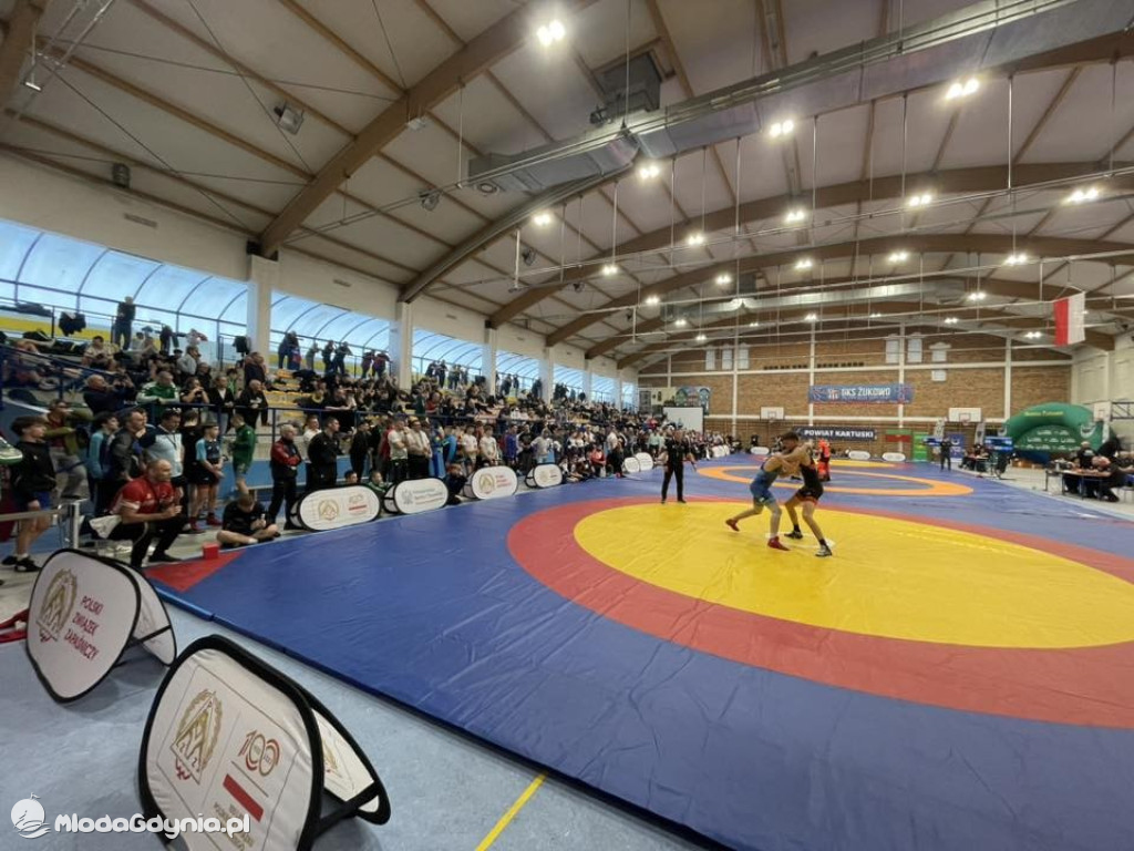 Młodzi zapaśnicy walczyli o Mistrzostwo Polski w Żukowie