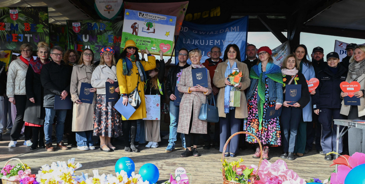 „Stop Hejt – Działaj z miłością do ludzi”. Wspólna akcja w Żukowie
