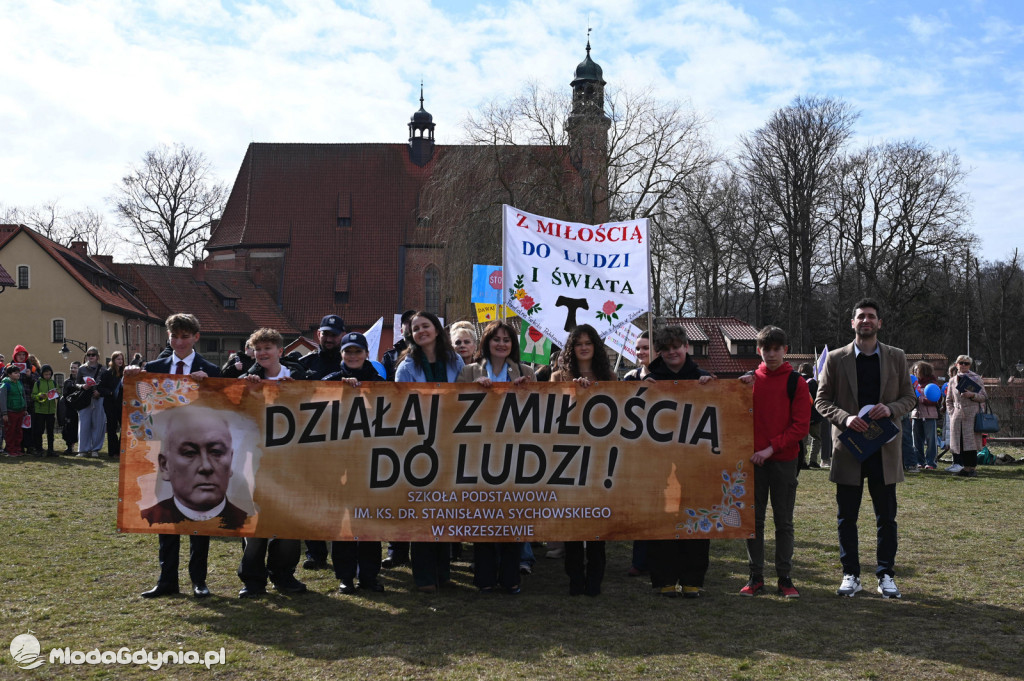 „Stop Hejt – Działaj z miłością do ludzi”. Wspólna akcja w Żukowie