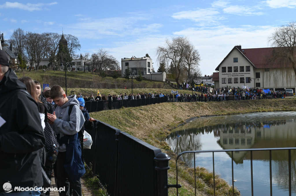 „Stop Hejt – Działaj z miłością do ludzi”. Wspólna akcja w Żukowie