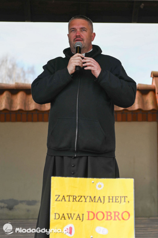 „Stop Hejt – Działaj z miłością do ludzi”. Wspólna akcja w Żukowie