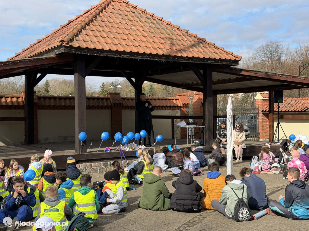 „Stop Hejt – Działaj z miłością do ludzi”. Wspólna akcja w Żukowie
