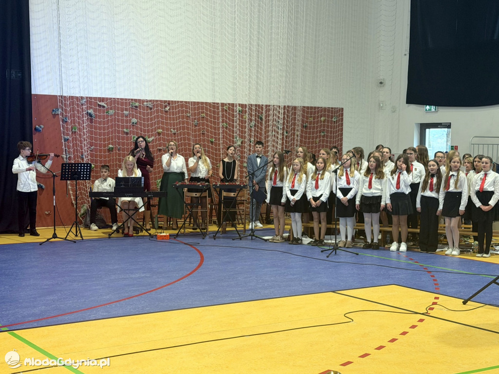 50-lecie nadania imienia Obrońców Wybrzeża Szkole Podstawowej nr 1 w Żukowie