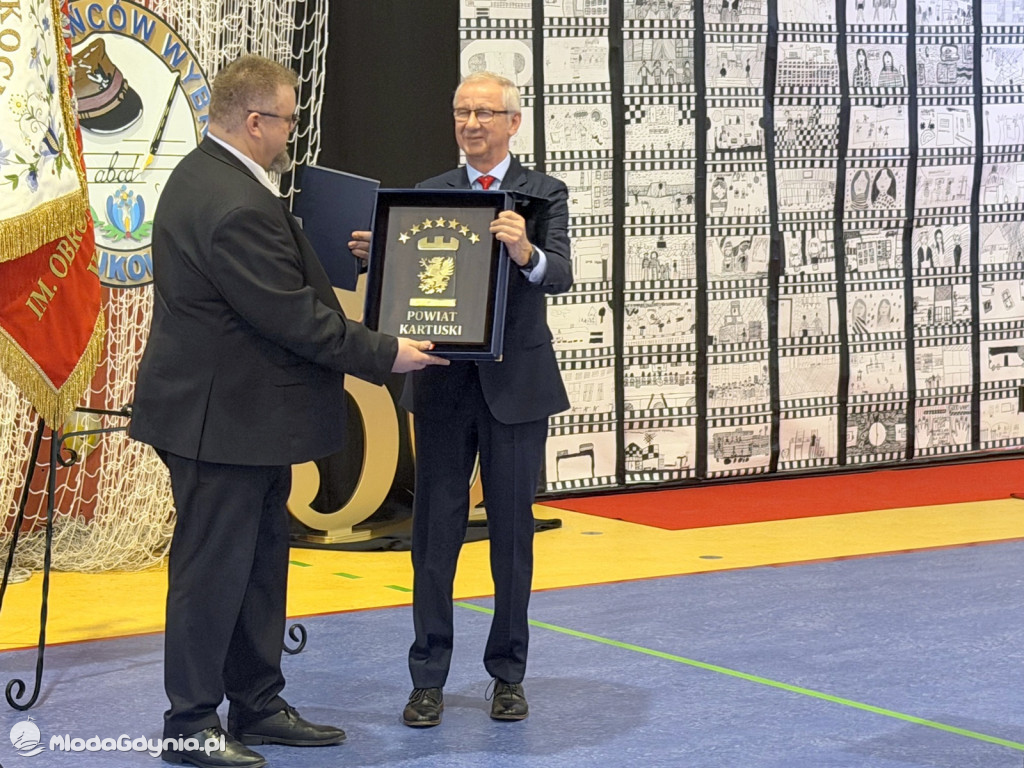 50-lecie nadania imienia Obrońców Wybrzeża Szkole Podstawowej nr 1 w Żukowie