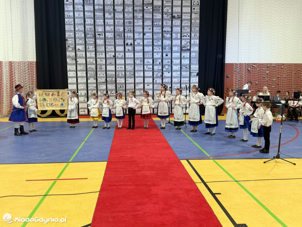 50-lecie nadania imienia Obrońców Wybrzeża Szkole Podstawowej nr 1 w Żukowie