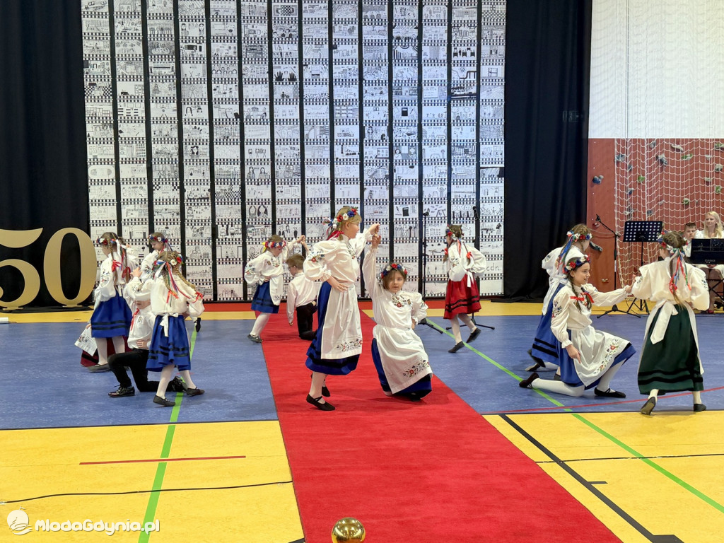 50-lecie nadania imienia Obrońców Wybrzeża Szkole Podstawowej nr 1 w Żukowie