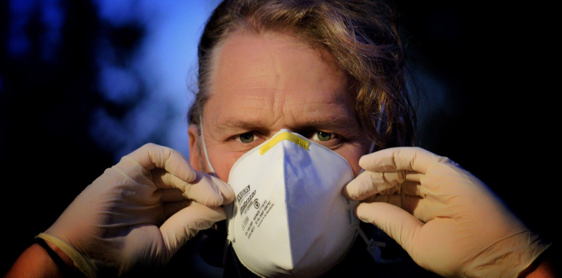 Premier: OLX i Allegro nie będą mogły sprzedawać artykułów związanych z koronawiru