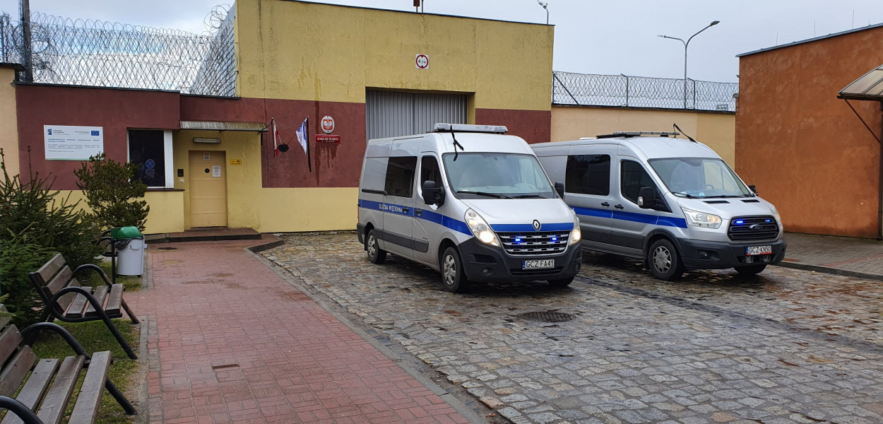 Strażnik więzienny handlował narkotykami w Zakładzie Karnym w Czarnem?