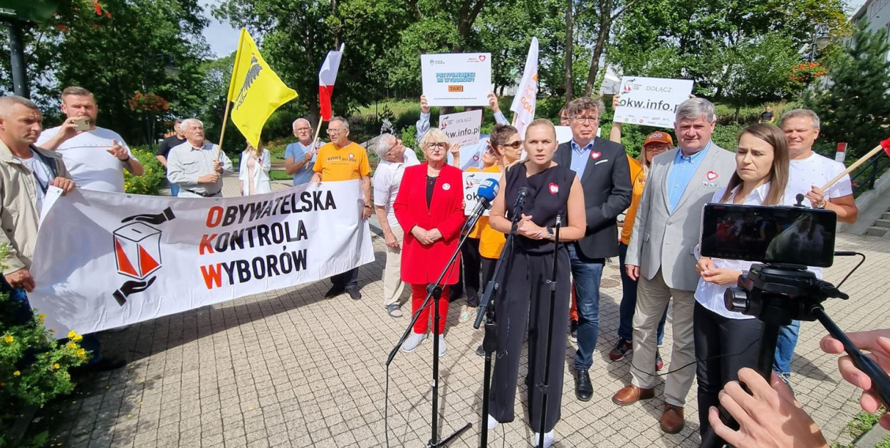Koalicja Obywatelska zachęca do kontroli wyborów. Politycy obawiają się, że