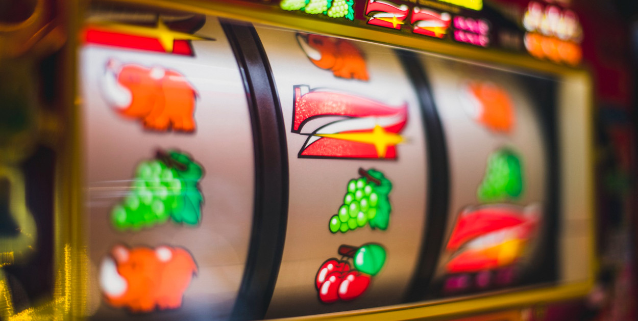 Hazardowa grupa przestępcza rozbita. Wśród podejrzanych "król automatów"